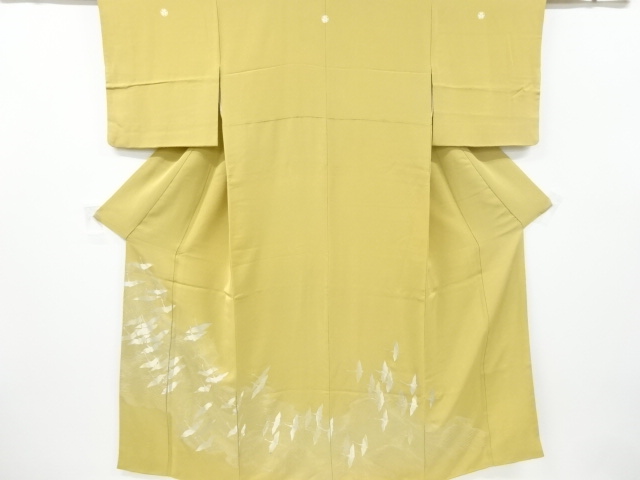 リサイクル　寿光織　群鶴模様織り出し三つ紋色留袖